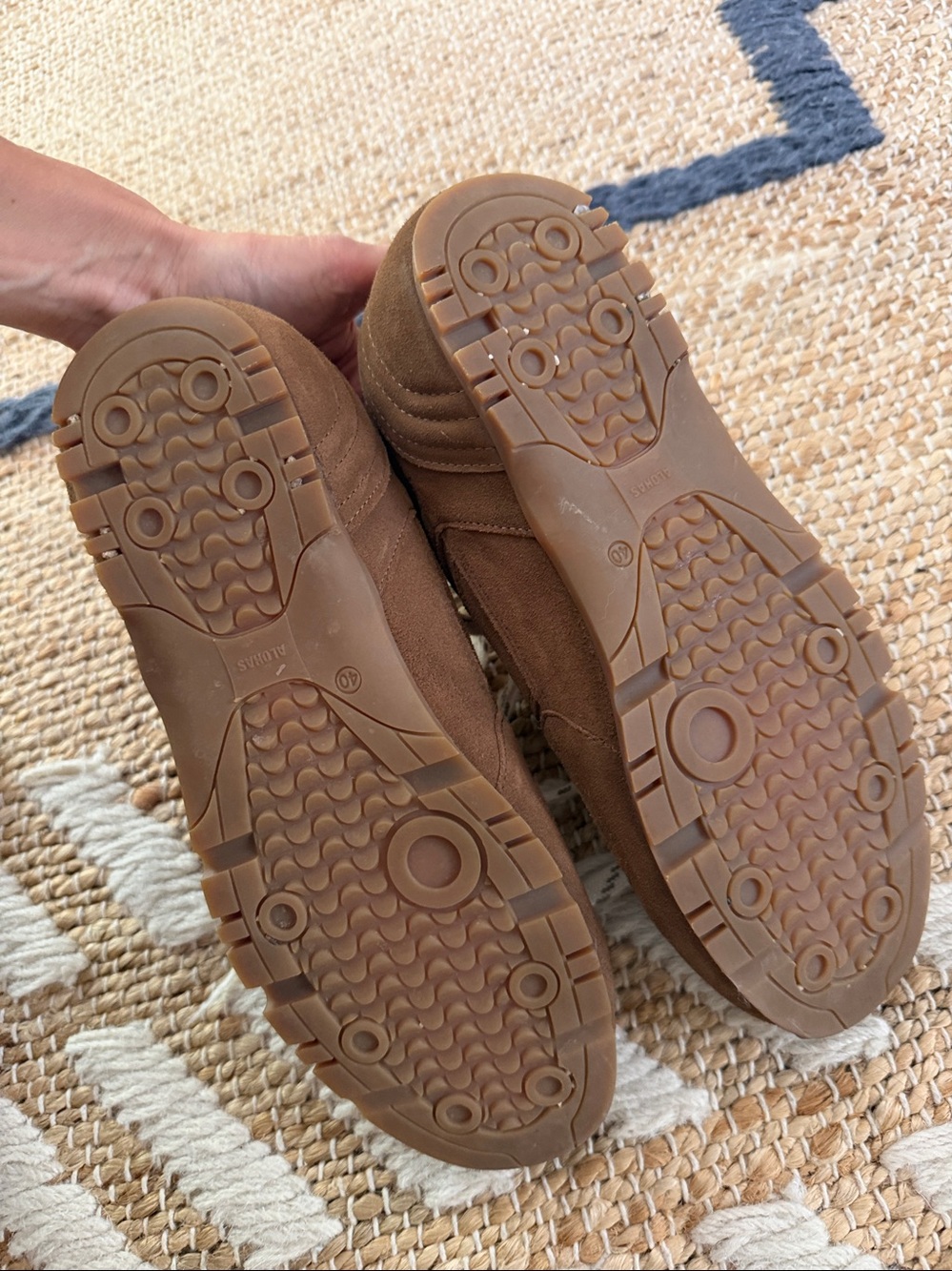 Alohas low pro brown suede sneaker - Picture 6 of 7